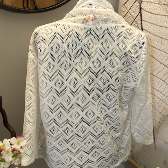 Shrug - Picture 4 of 7